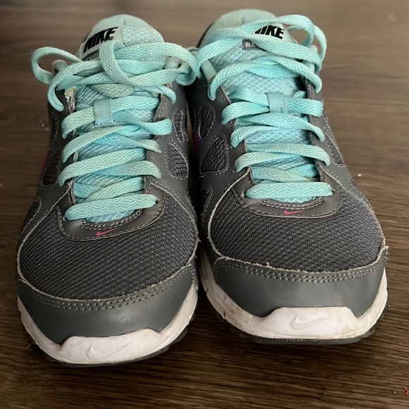 LAST CALL🔥Nike Women's Running Shoe Revolution - Picture 4 of 11